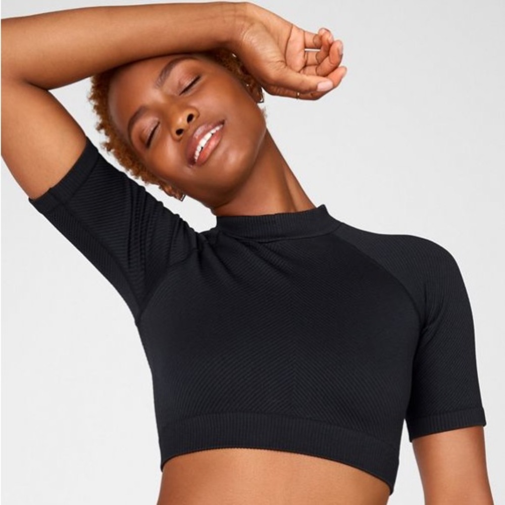 Fabletics top